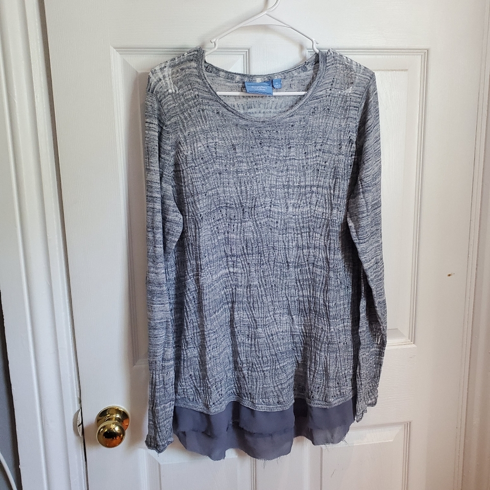 Distressed Vera Wang t shirt